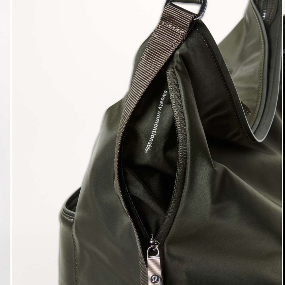 Lululemon All Set Hobo
Black NWOT🤩 - Picture 3 of 11